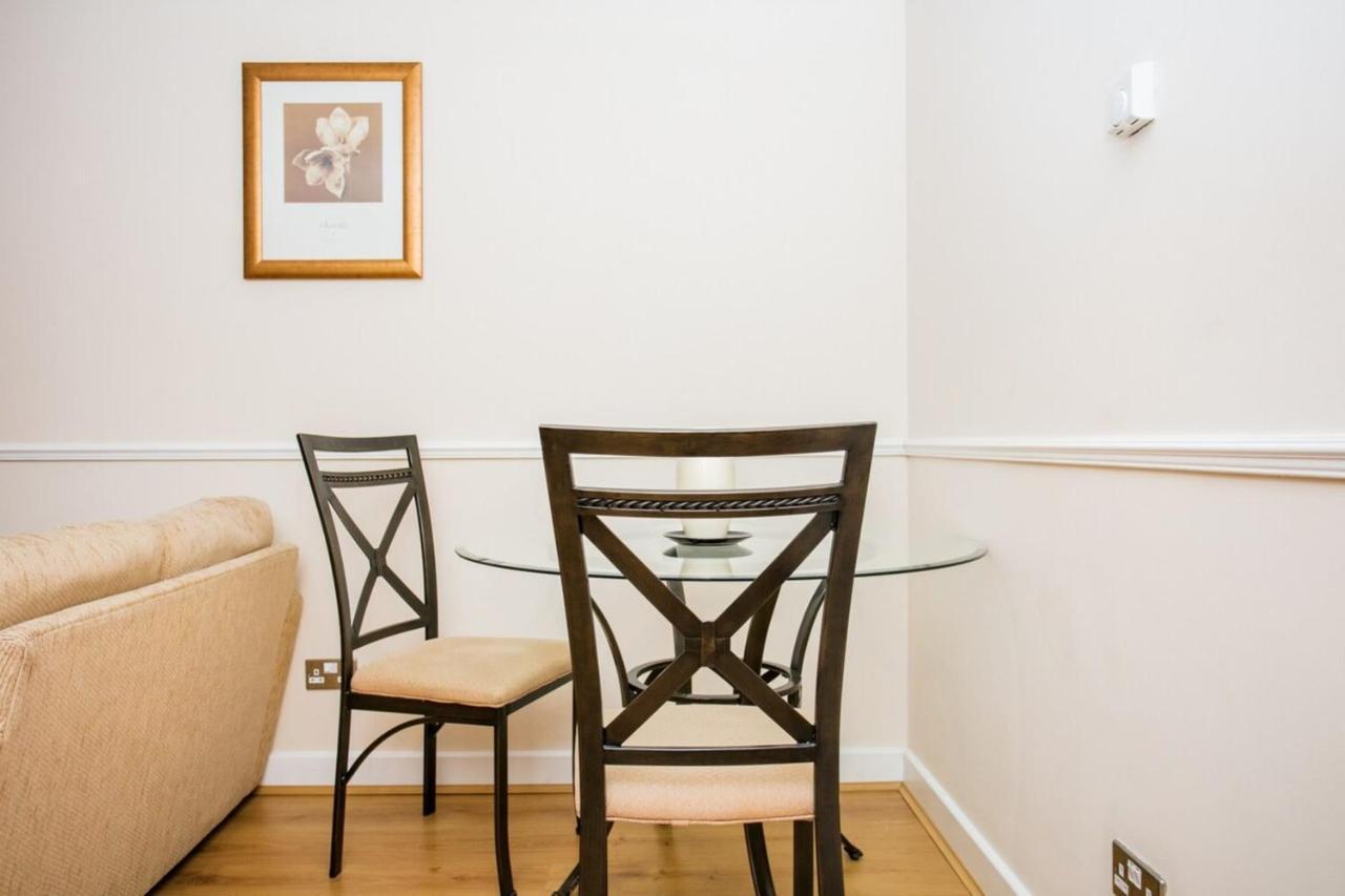 1 Bedroom Apartment On The Riverbank Near St Paul'S Лондон Екстер'єр фото